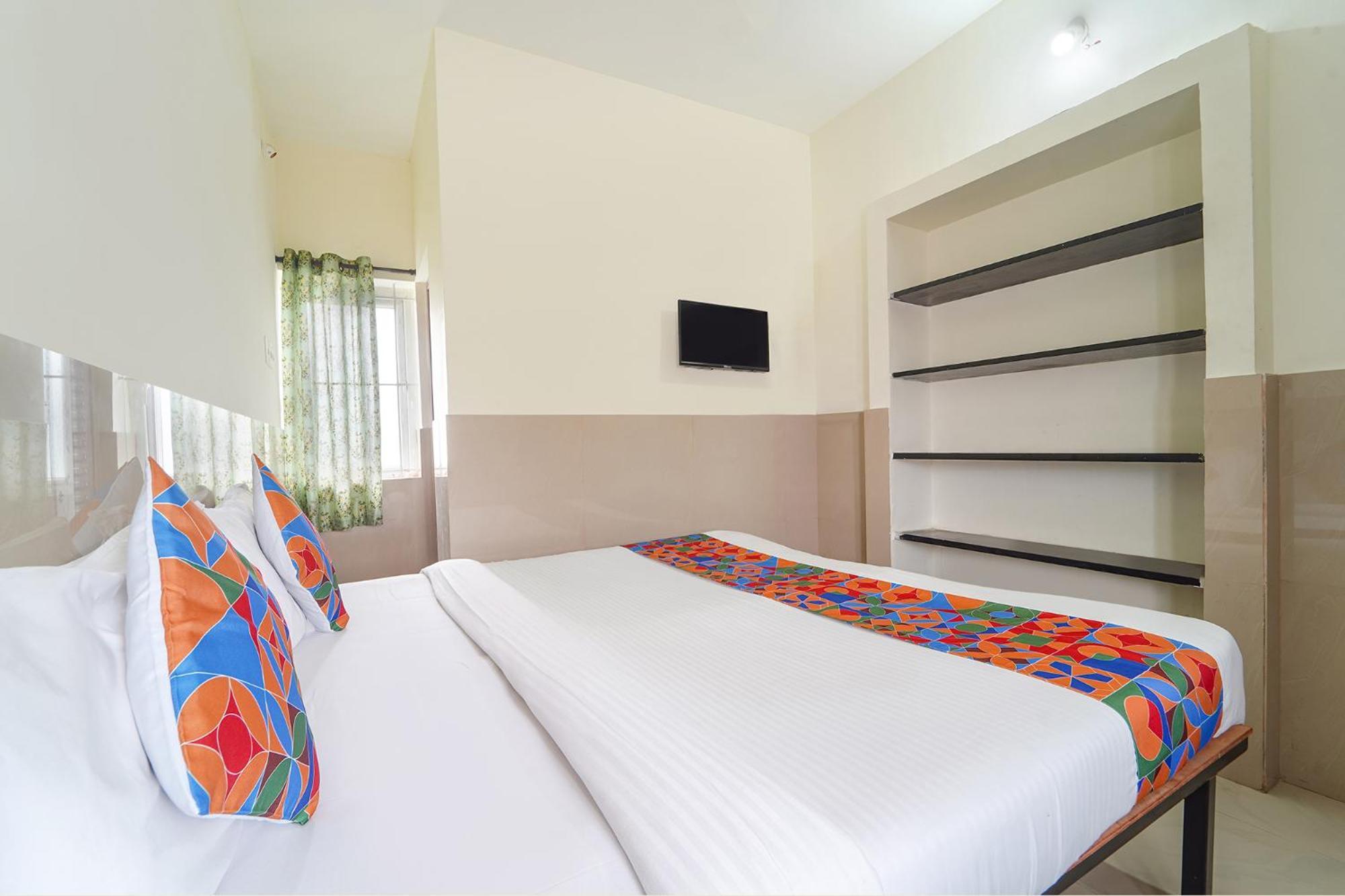 Fabexpress Clover Castle - Nr Coimbatore International Airport Exterior photo